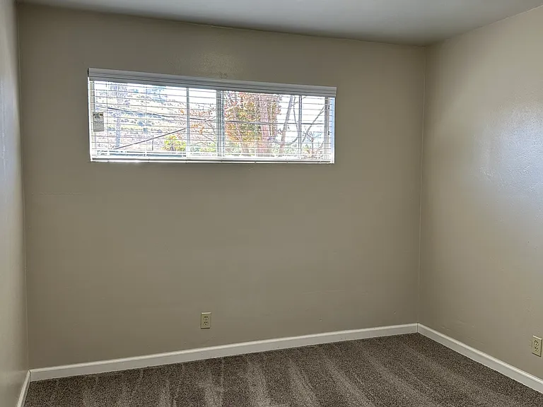 655 Couper Dr #C — Photo 11