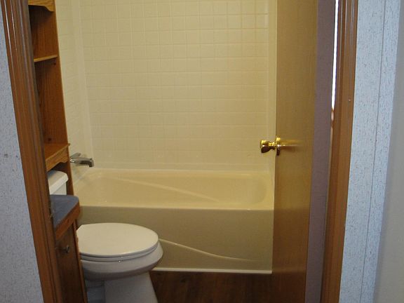 5th image of 1115 Ole Hwy #15-16