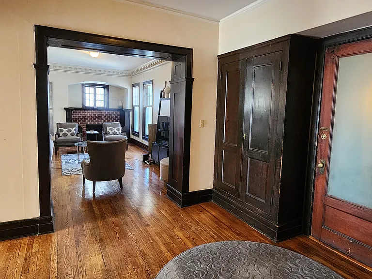 St. James Court Historic Apartments — Photo 36