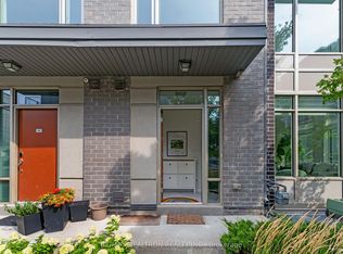 31 Applewood Ln #67, Toronto, ON M9C0C1