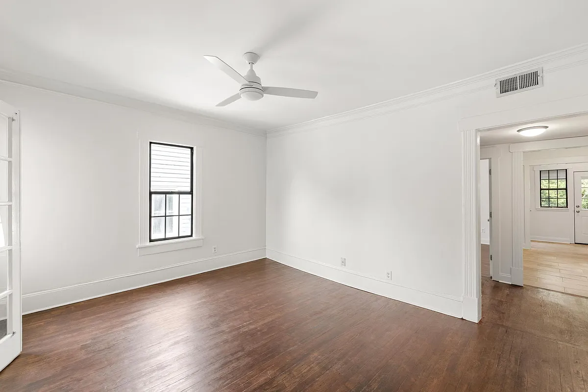 Living Room - 320 Atlanta Ave SE #3