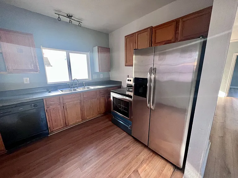 1600 Park Ave — Photo 7