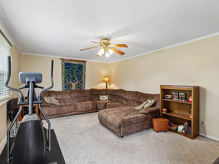 4702 Alger Rd — Photo 21