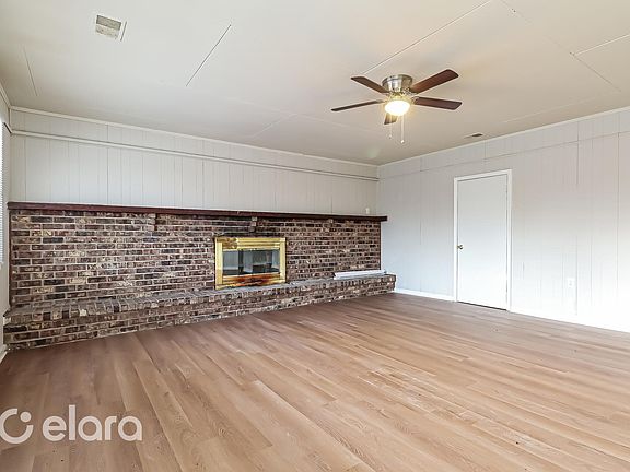 5th image of 619 Rockdale Ct NW
