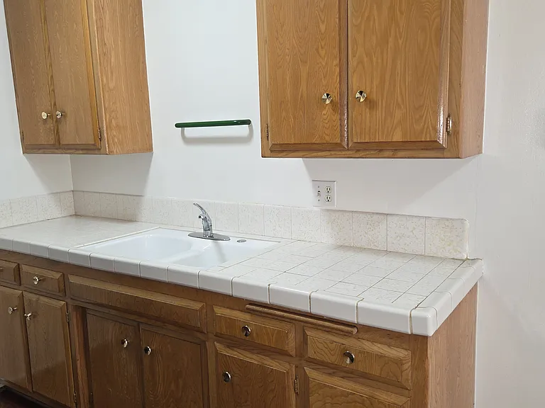 3-712 N Isabel St #3 — Photo 3