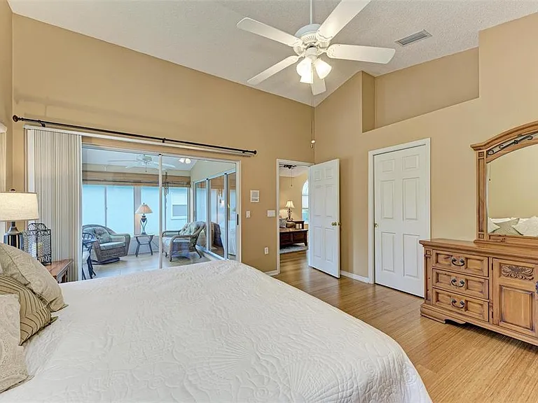 4936 Linsey Ct — Photo 21