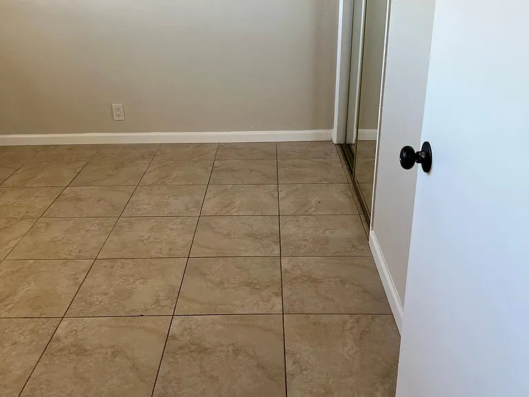 324 Oasis Dr — Photo 12