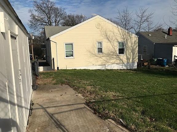 3rd image of 2809 Angelo Ave