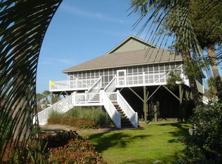 3517 Palmetto Blvd, Edisto Island, SC 29438