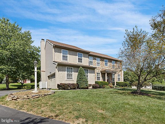 2nd image of 308 Odessa Way