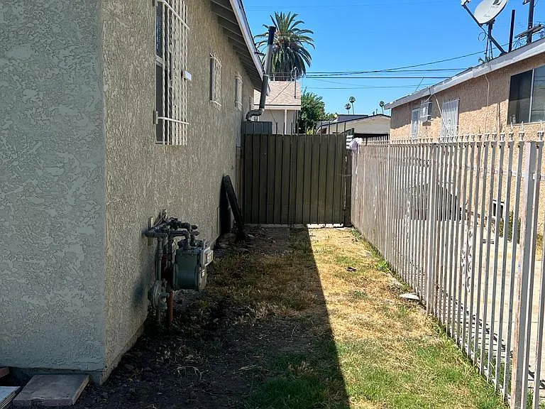 3851 Cimarron St — Photo 14