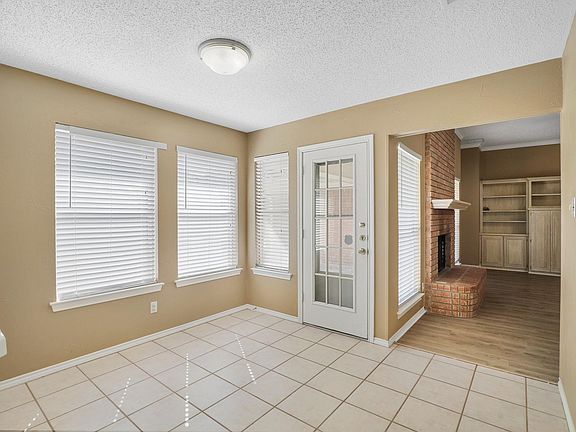 5th image of 3040 Flamingo Cir