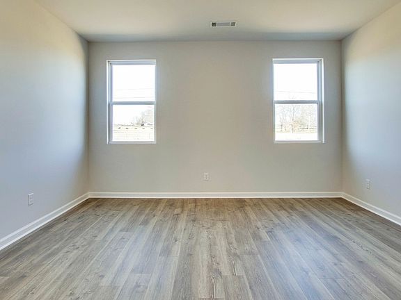 5th image of 1022 Royal Gorge Ct