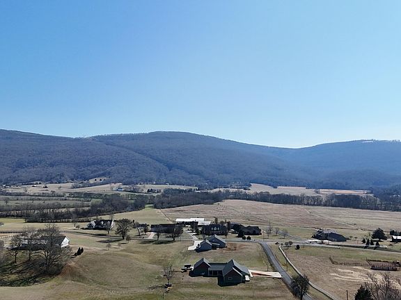 5th image of 451 Hudlow Rd
