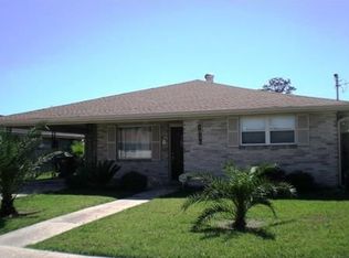 4936 Little John Dr, New Orleans, LA 70128