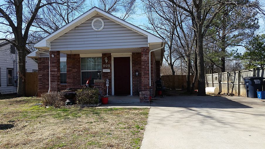 1st image of 808 N Tucker Ave