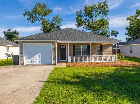 549 Bryson Cir, Hahira, GA 31632