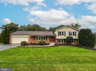 6905 Summerswood Dr, Frederick, MD 21702
