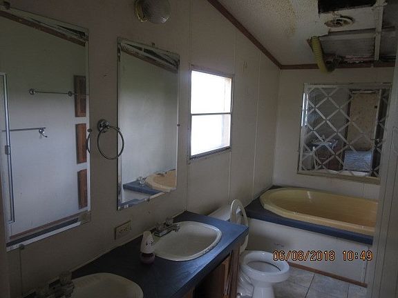 4th image of 4971 N Salemburg Hwy