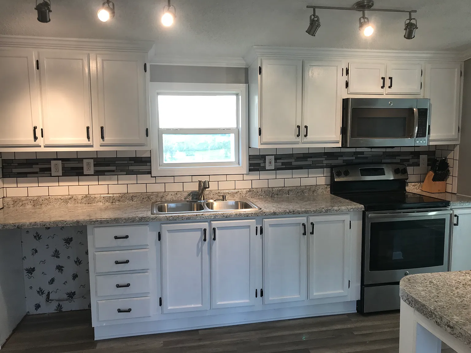 3 bed, 1865 sqft, $1,500 — Photo 3