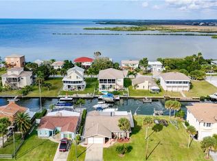 6535 Seaview Blvd, Hudson, FL 34667