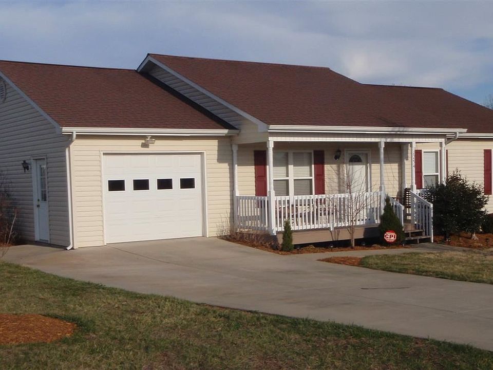 1st image of 2294 Clear Water Ln