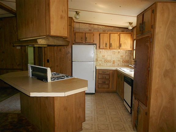 3rd image of 8509 Lake Atkinson Dr