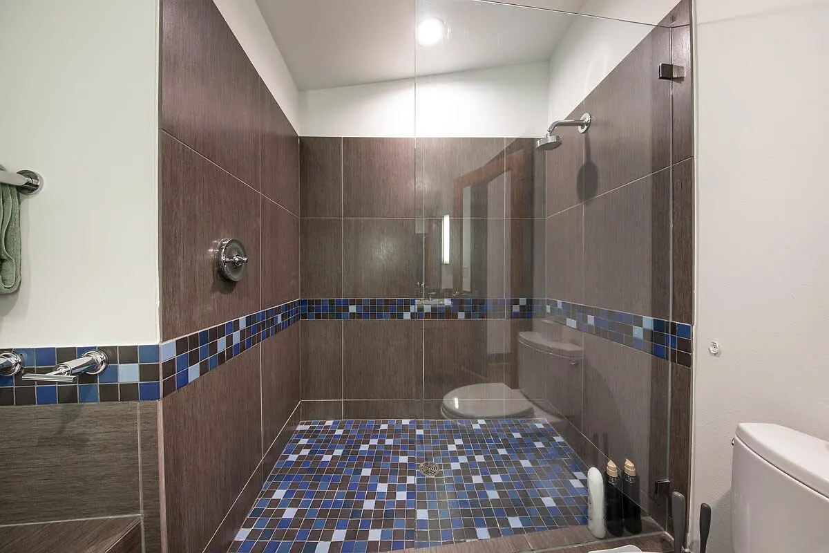 3 bed, 1867 sqft, $6,750 — Photo 4