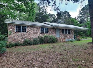 413 Redbud Ave, Mountain View, AR 72560