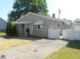 28236 Rosemont St, Roseville, MI