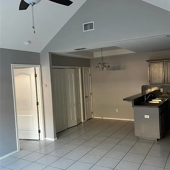 2714 Ringold Cir #4 — Photo 6