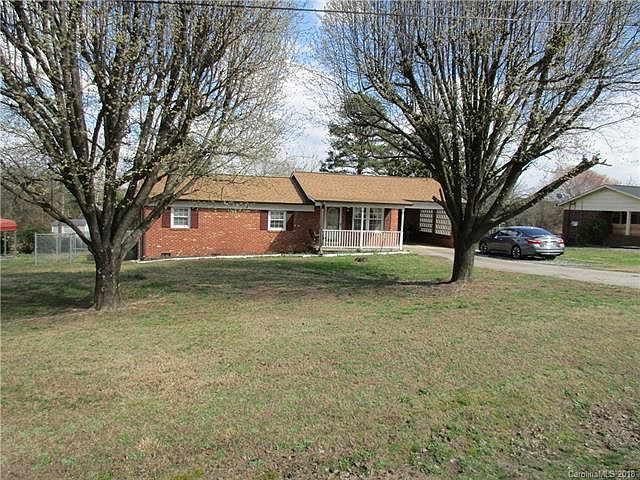 1st image of 336 Bridges Dr