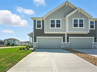 1323 S 4th St E, Louisburg, KS 66053