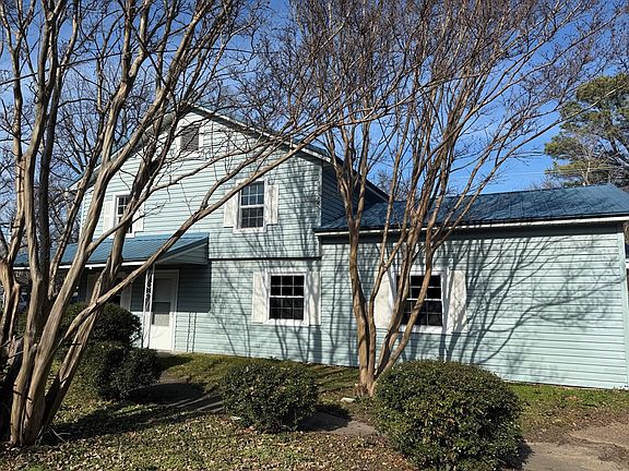 5th image of 206 E Davis St