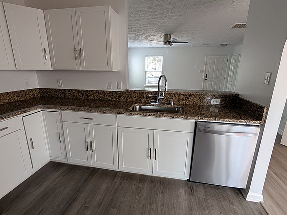 4th image of 4120 Palafox Ct