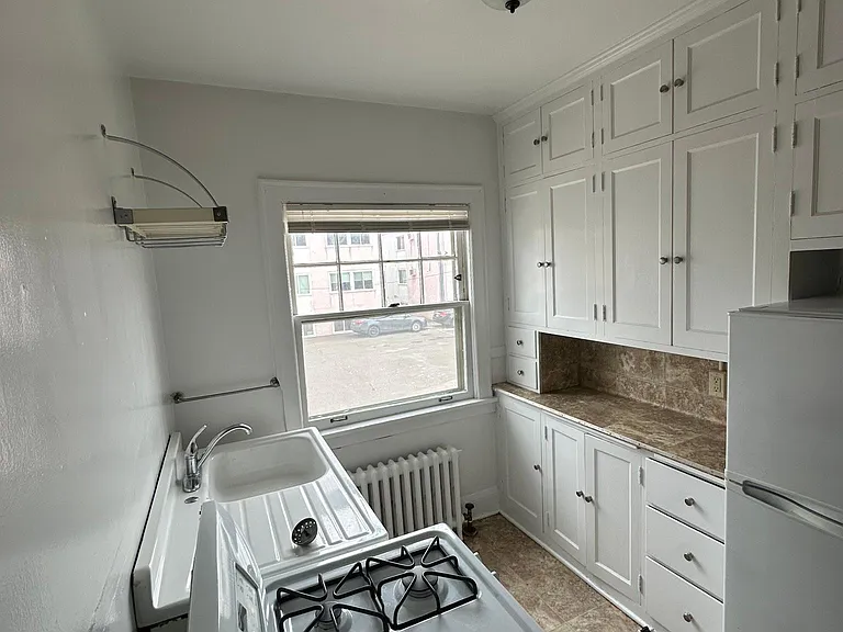 3701 Garfield Ave #105 — Photo 3