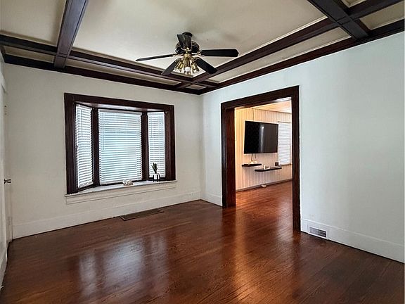 4th image of 200 Albemarle St