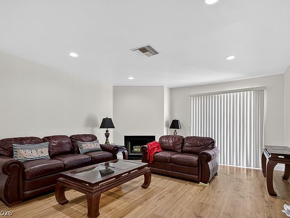 2nd image of 2193 Aspen Mirror Way APT 102