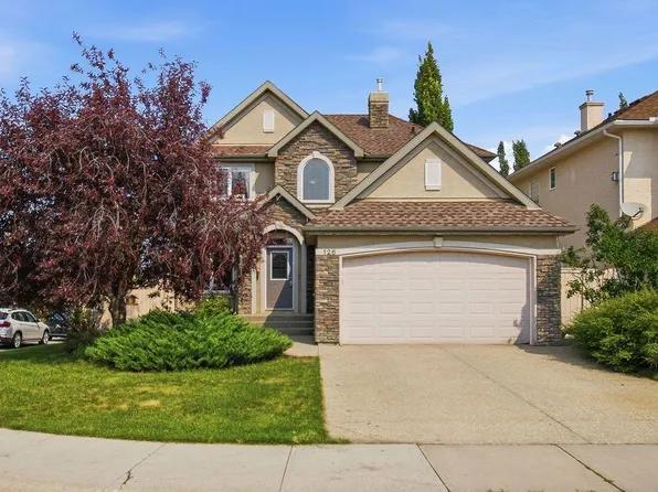 126 S Evercreek Bluffs Rd SW, Calgary, AB T2Y 4P7