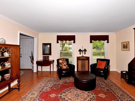 5th image of 14878 Sycamore Manor Dr