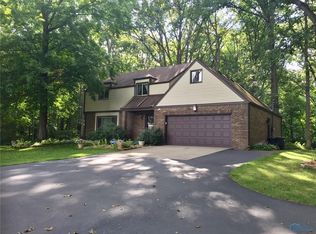 1814 Berkey Rd, Swanton, OH 43558