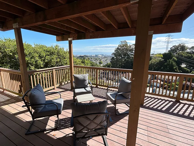 850 Morningside Dr — Photo 8