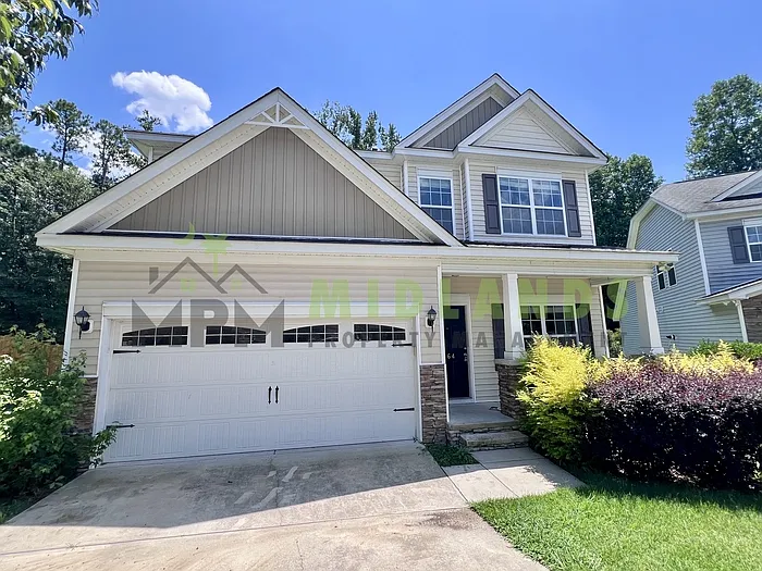 4 bed, 2.5 bath, 2314 sqft, $2,200 — Photo 2