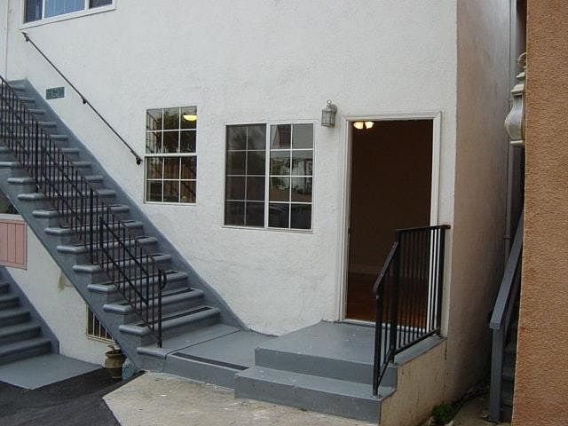 1st image of 635 N Benton Way APT 1