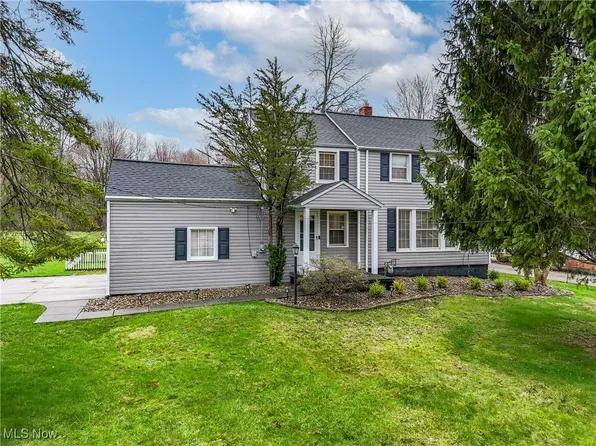 7471 Som Center Rd, Solon, OH 44139