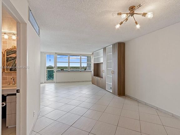 4th image of 6770 Indian Creek Dr APT 8F