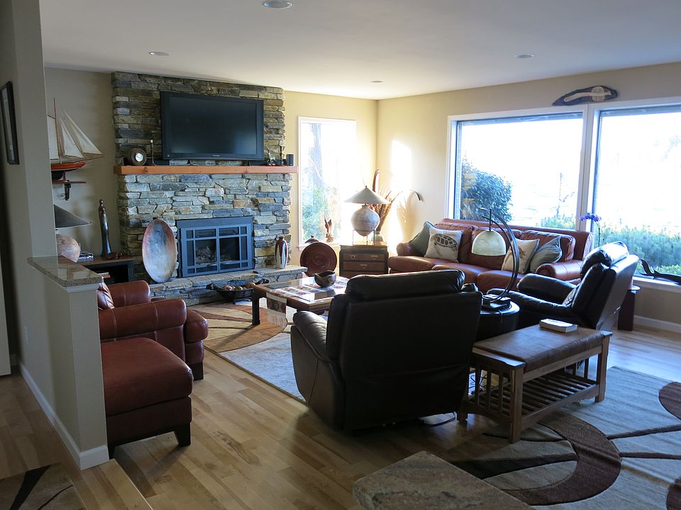 1st image of 5608 Lighthouse Dr E