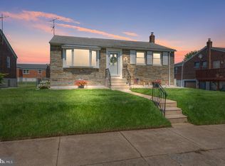7818 Brocklehurst St, Philadelphia, PA 19152