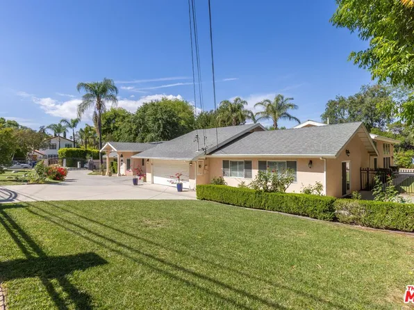 19717 Wells Dr, Woodland Hills, CA 91364