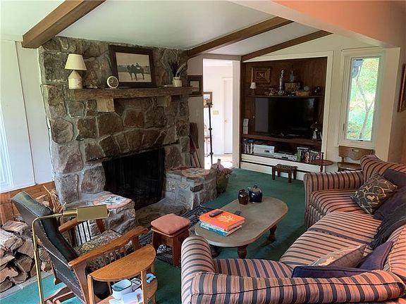 3rd image of 45 Boucher Ln